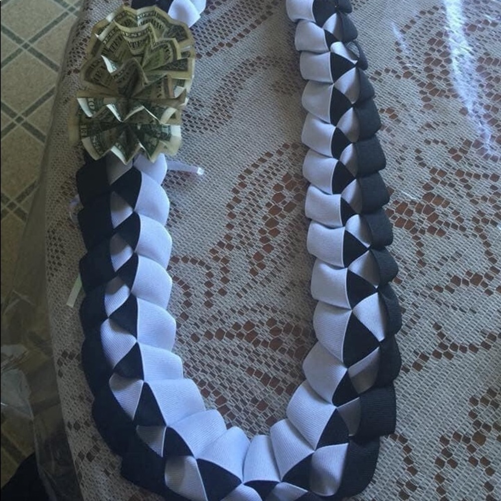 Graduation Leis - Picture 5 of 6